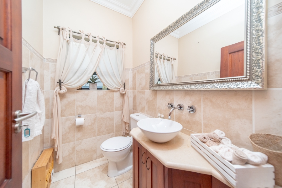 4 Bedroom Property for Sale in Gonubie Eastern Cape